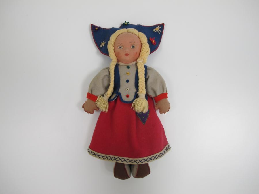 REL48546, Handmade Dutch Doll, c 1944